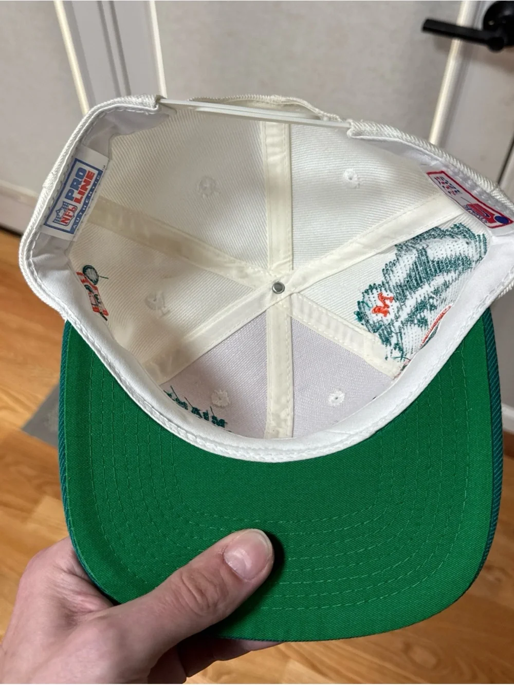 Vintage Sports Specialties Shadow Laser Snapback Hat Miami Dolphins NWT Cap